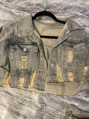 H&M Light Blue Distressed Cropped Denim Jacket